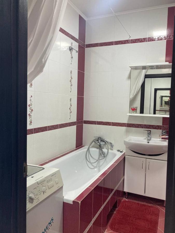 New Cosy Apartment Львів Екстер'єр фото