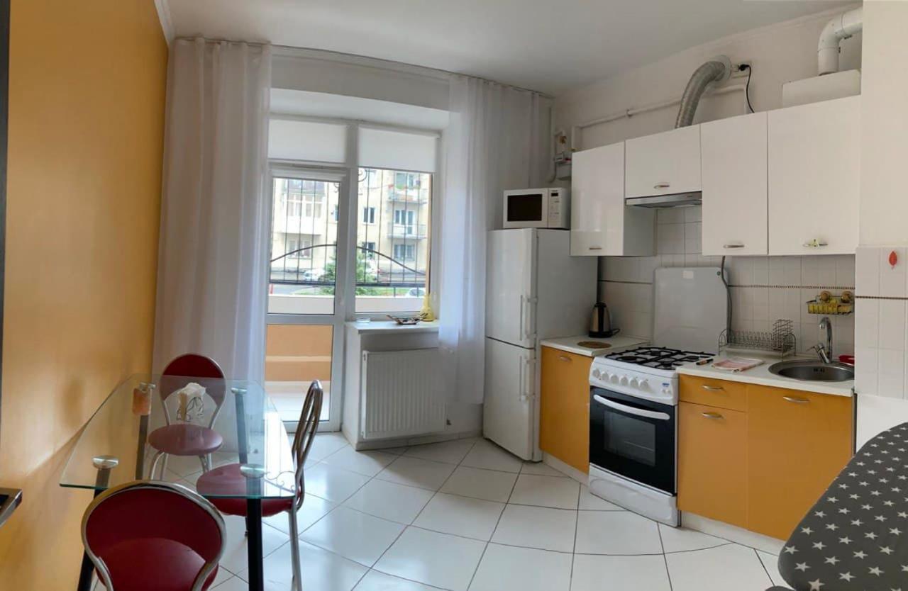 New Cosy Apartment Львів Екстер'єр фото